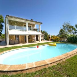 Villa can Costa by homevillas360