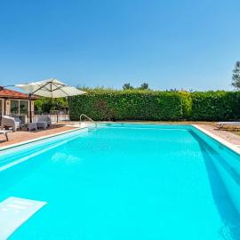 Masseria Norba with private pool