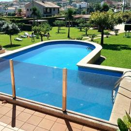 Apartamentos Ababides, hotel v mestu Baiona