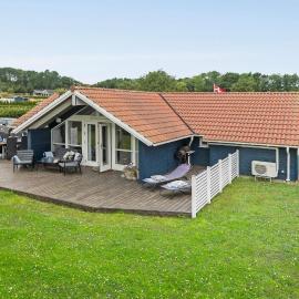Amazing Home In Sydals With Kitchen, hotel in Sarup