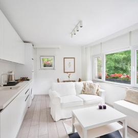 Bright Modern new 1bed1bath Hidden Gem Bebek! #78