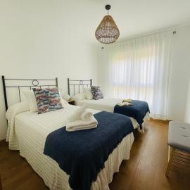 Apartamento Beirada 2 en Porto de Portocubelo con parking, hotel in Carnota