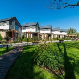 Comfortable ground floor apartment, summer pool