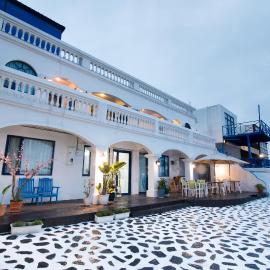 Shengtuolini B&B, hotel i Yanliau