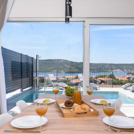 White Cascades 1 - Private Pool, Amazing View, Luxury, Full Privacy