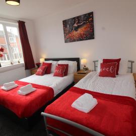 High Street House Thurnscoe by Smart Corporate Stays, hotel in Barnsley