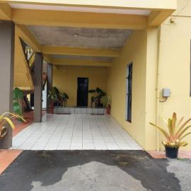 D Quiet Spot Vacation Rental, hotel a Peñal