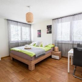 Cozy Studio Einigen, hotell sihtkohas Einigen