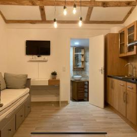 Cosy studio tiny house, parking Mougins, proche Cannes – hotel w mieście Mougins
