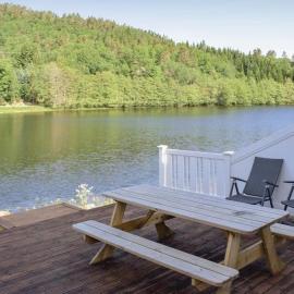 Feriehus ved Mandalselva, hotell i Greipsland