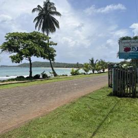 Hospedaje Rosa Del Mar & Sweets Cafe, hotel a Big Corn Island