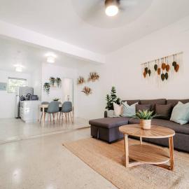 Spacious Apartment close to San Juan and El Yunque