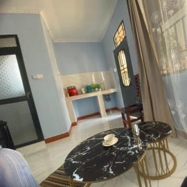 Anne studio & Home stay, hotel i Mwanza