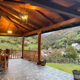 Los Diales, Hotel in Cangas del Narcea