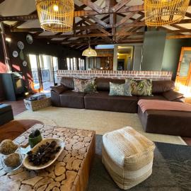 Megumi - Vaal Riverside Retreat - Loadshedding Friendly, hotel in Parys