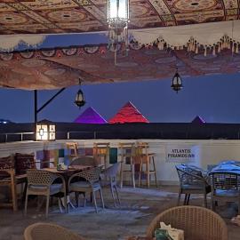 Atlantis Pyramids Inn – hotel w mieście Giza