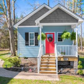 Luxury Studio Guesthouse, Walk to Museum, Boat Parking, hotel a Deltaville