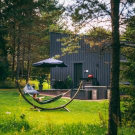NEILA - 'Virš Ąžuolų' - Forest SPA - FREE jacuzzi, hotel a Paplatelė