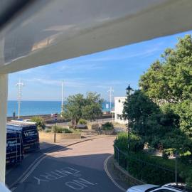 52 meters from the beach, hotell i Bognor Regis