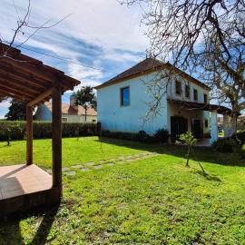 Viesnīca Casa do Cuco, acolhedora, em aldeia tranquila com espaço exterior generoso perto de Pombal pilsētā Pombala