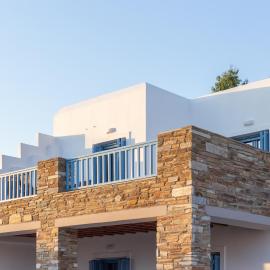 Aegean Seasons: Ayios Petros şehrinde bir otel