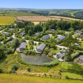 12 Meadow Retreat