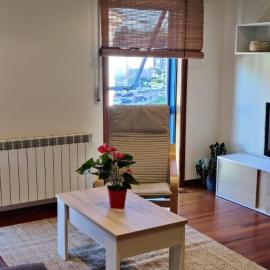 Piso Duplex Plaza 10, hotel v destinácii Amés