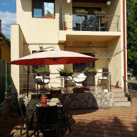 Casa de vacanță Iulian, hotel in Călimăneşti