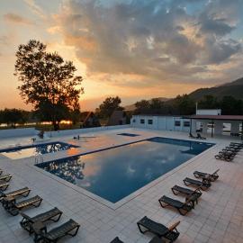 Castle Resort Spa Hotel: İsmayıllı şehrinde bir otel