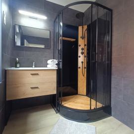 L'Escale Châtillonnaise - L'Explorateur – hotel w mieście Châtillon-sur-Loire
