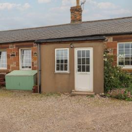 No2 Budle Bay Cottage