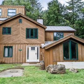 Snowarts- Game room, Fireplace, Close to golf, hotelli kohteessa Killington