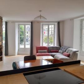 Appartement 75m2 plein centre face a la mairie