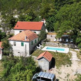 Apartment Rural Podastrana