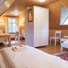 Posti Hostel, hotel en Kärdla