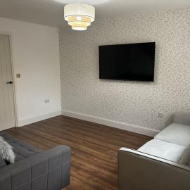 Stunning Central Home With Free Secure Parking