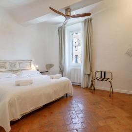 GuestHost - Charme in the Historic Centre of SIena