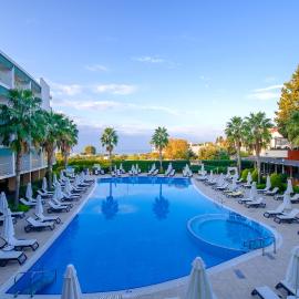 TUI Blue Barut Andız - All Inclusive - Adults Only, hotel Sidében