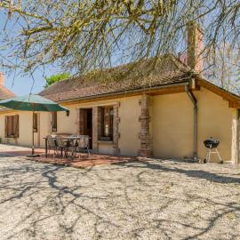 Au creux de la colline, hotel u gradu 'Piney'