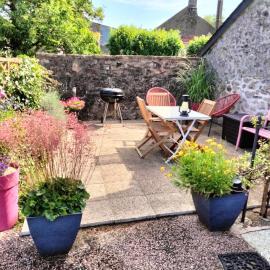 Appartement dans le Morvan 16 min de l'autoroute, hotel a Beauvilliers