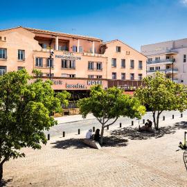 Hostel PB - Perpignan Gare, hotelli kohteessa Perpignan