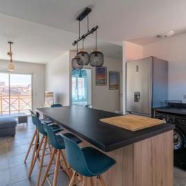 Appartement 3* à 50m de l'Océan, 5 pers, Clim, Wifi, Parking - Mimizan Plage - FR-1-50-116, hotel in Mimizan