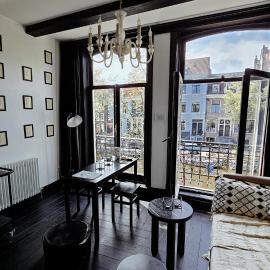 JoyJoyJoy the Black Beauty ecolicious studio in a canal house with French balcony with view on the canals