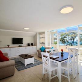 Simply THE Best by Book Jervis Bay Waterviews over the park、ハスキッソンのホテル
