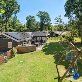 Nice Home In Glesborg With Sauna
