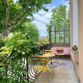 Pleasant Winemaker apartment