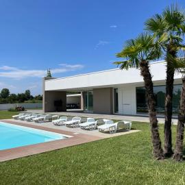 STIMAHome villa con piscina privata, hotell i Veggiano
