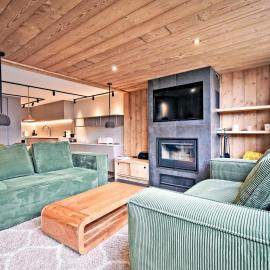 Chalet familial 12 pers avec jacuzzi et ski-in/ski-out - FR-1-613B-40, hotel i Les Bruyères