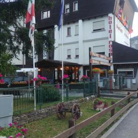 Hotel Rosa Serenella, hotel u gradu Bardonekja
