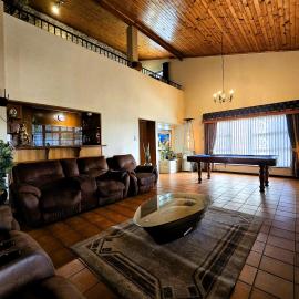 Walters Lane Luxury Accommodation main house - No loadshedding